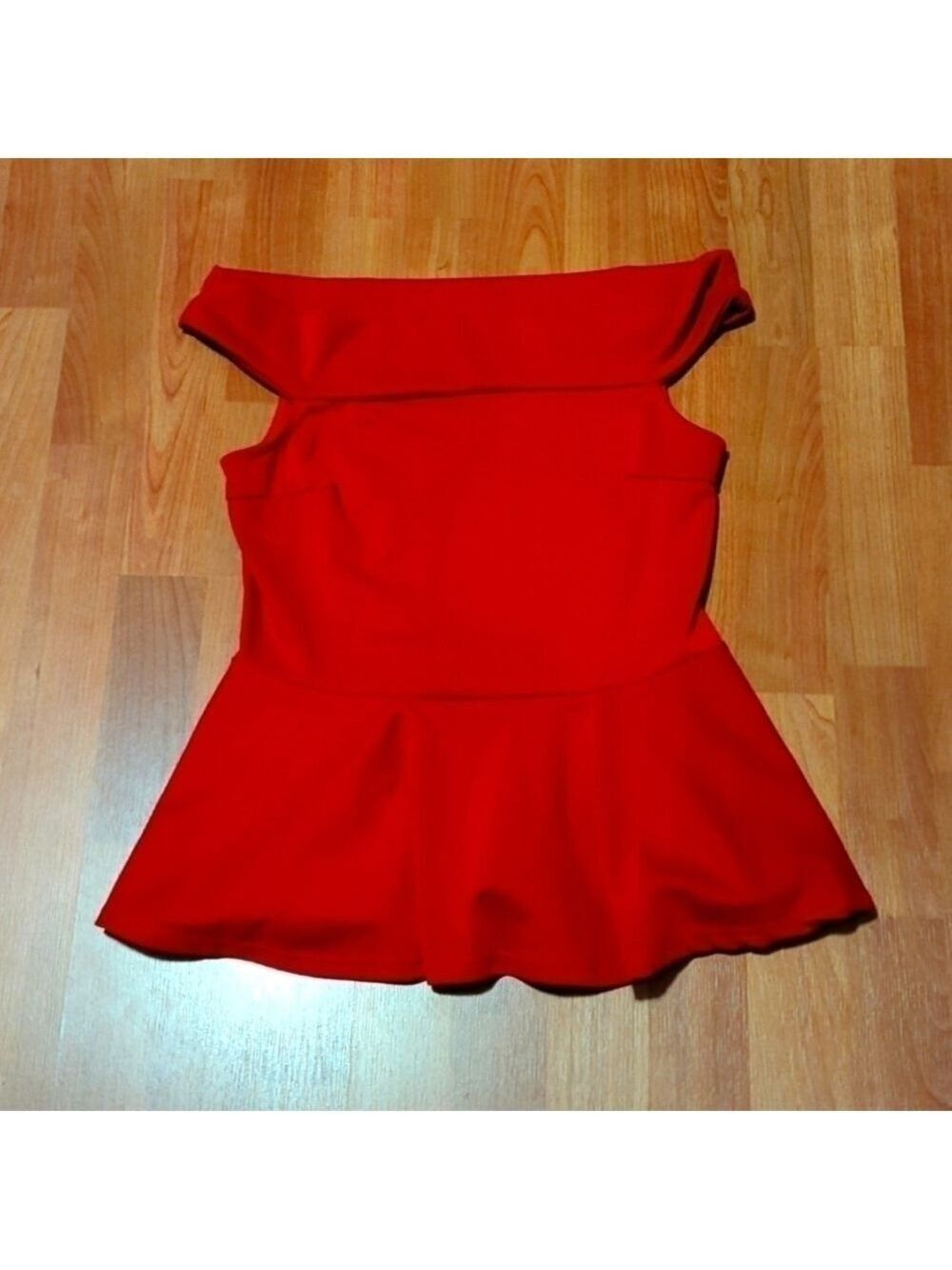 Charlotte Russe Red Off Shoulder Top Large Clubbing Party Summer Beach Patriotic